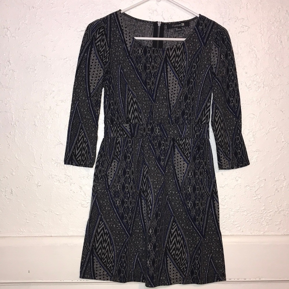 Forever 21  gray & black 3/4th sleeve mini dress